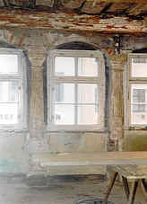 Straßenfassade 1. Obergeschoß von Innen (Bauphase)